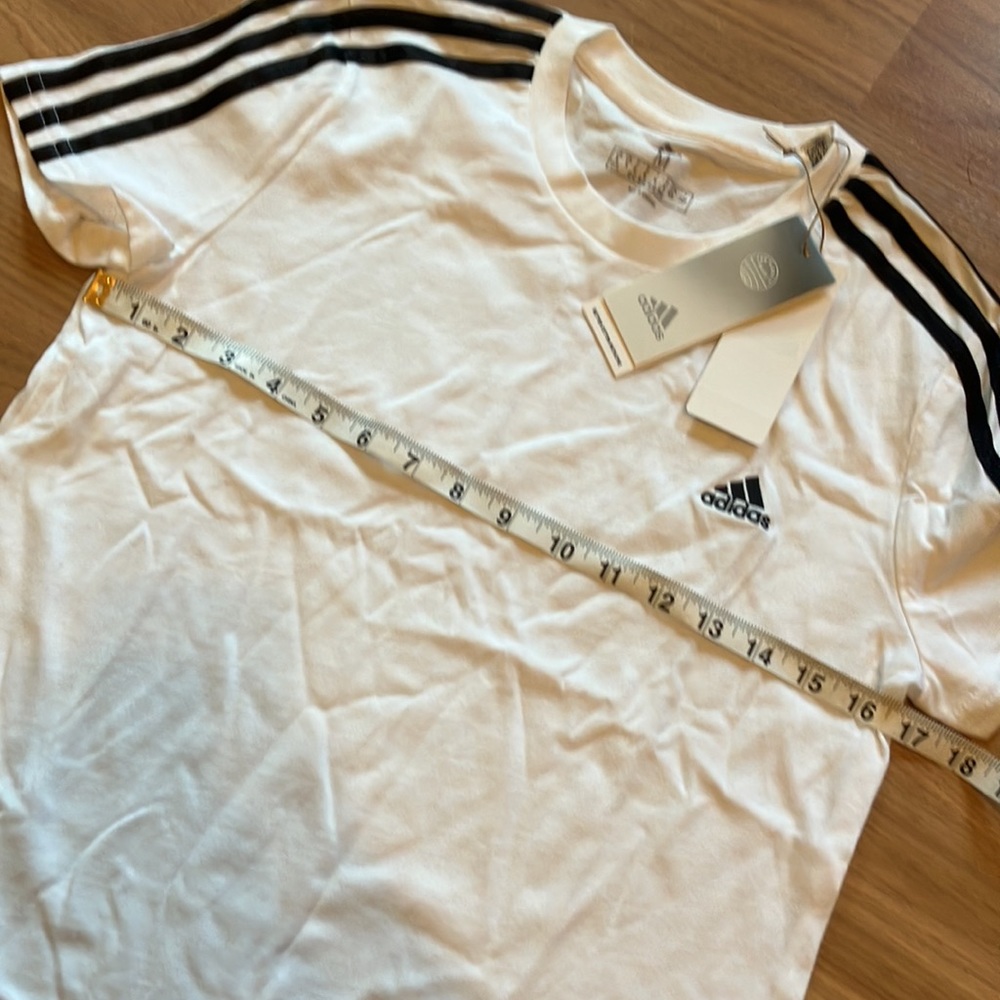 Adidas NWT Women’s Multi-Sport Tee Shirt, - Picture 5 of 7